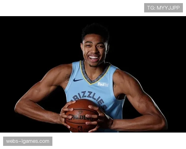 灰熊前锋布兰登·克拉克赛前因涉毒和鲁莽驾驶在阿肯色州被捕 灰熊前锋布兰登·克拉克赛前因涉毒和鲁莽驾驶在阿肯色州被捕