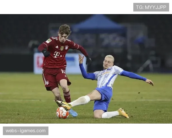 巴黎半场狂轰9次射门，拜仁3次射门全部射正